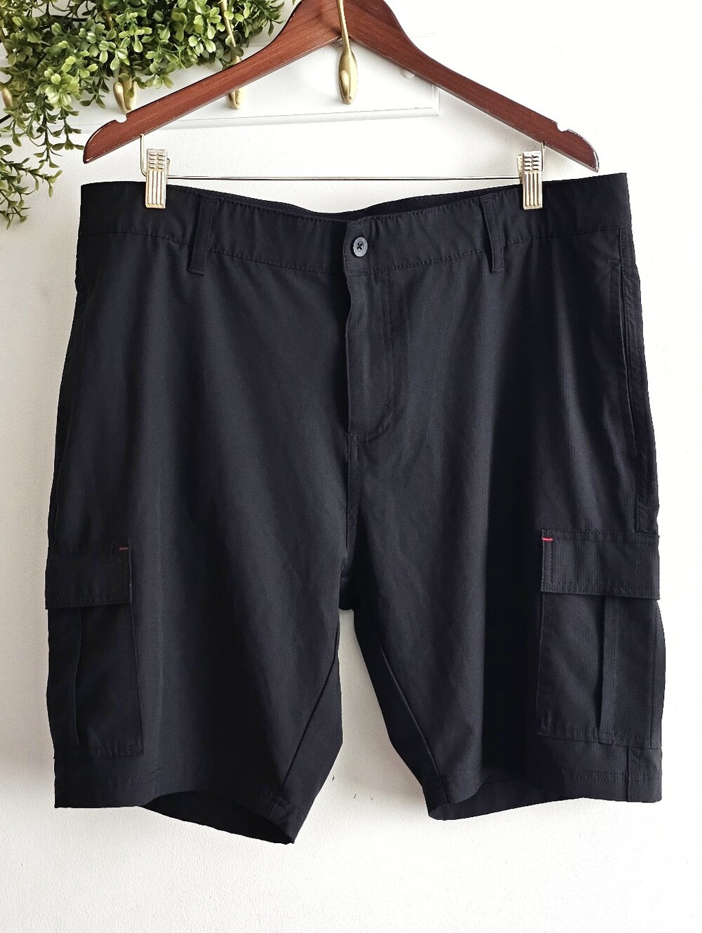 Monument Flex Tech Black Cargo Shorts Men’s Size 38 Ripstop Utility